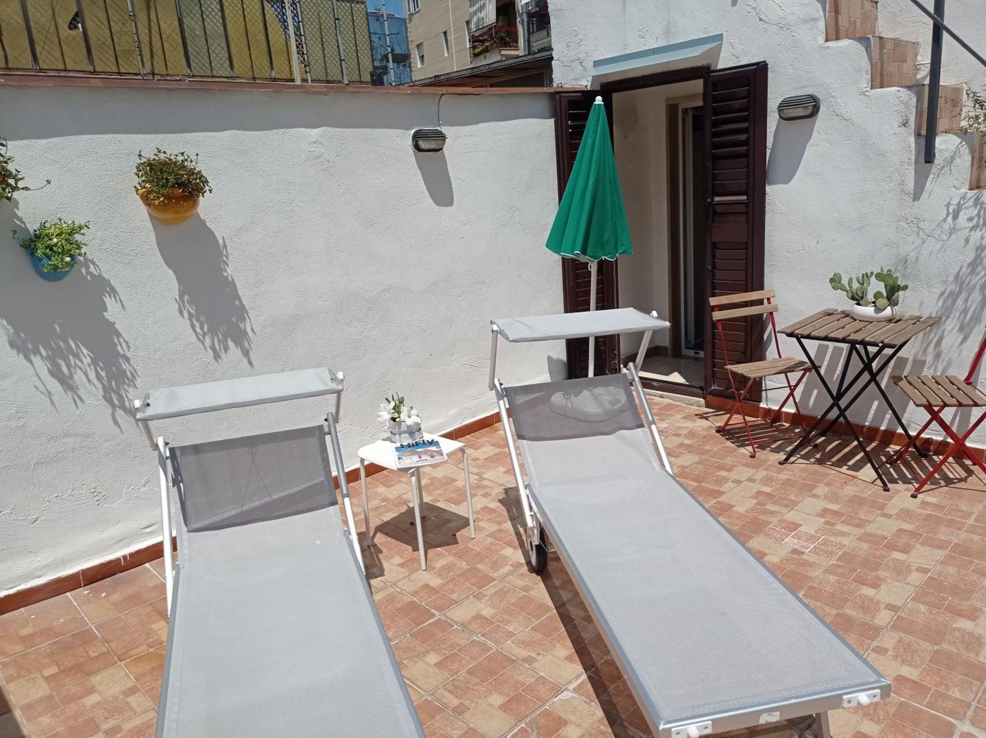 Bari Guest House Bagian luar foto